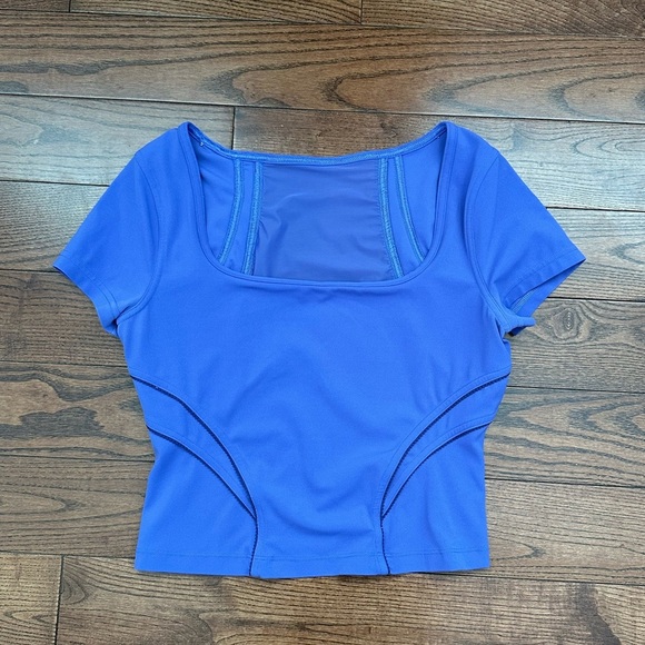 Lululemon Square Neck Mesh and Nulu Yoga T-Shirt - Picture 8 of 10
